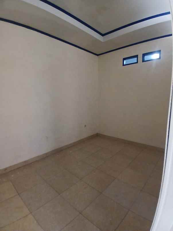 disewakan ruang usaha strategis di depok jaya