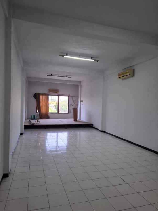 disewakan ruko gudang kantor jemursari