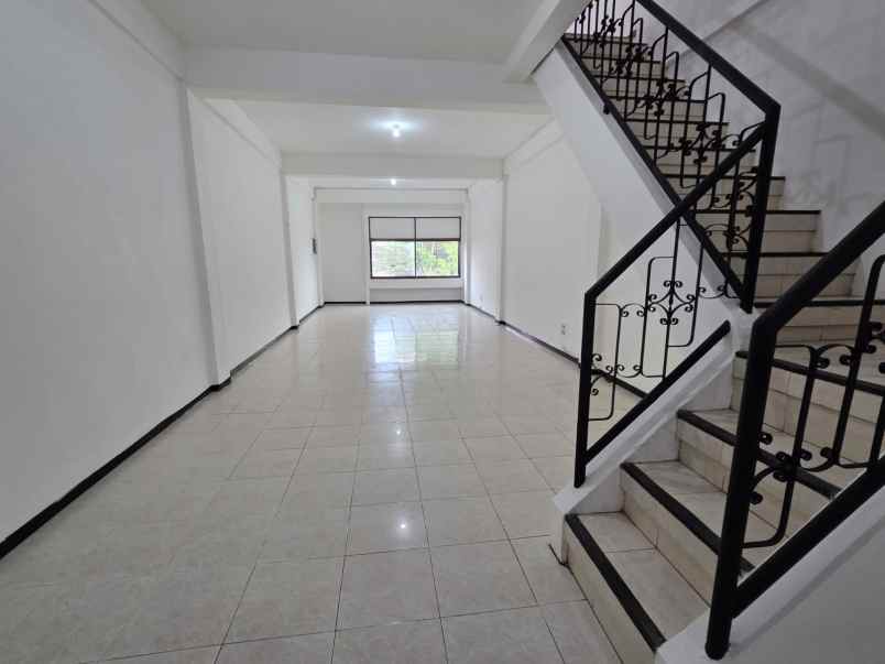 disewakan ruko gudang kantor kedung doro