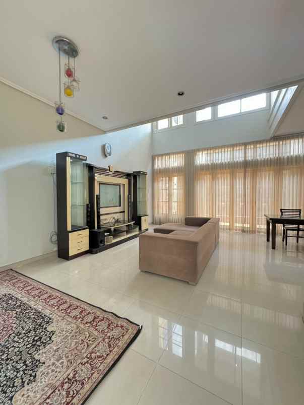 disewakan rumah a yani