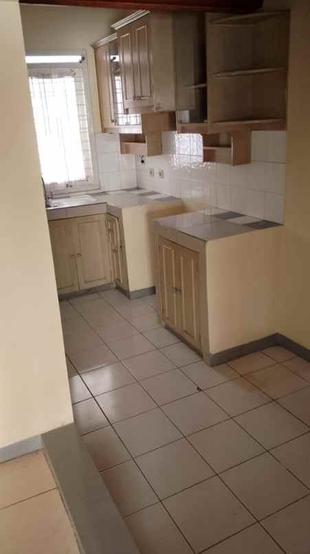 disewakan rumah arcamanik