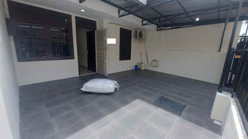 disewakan rumah belakang mall kelapa