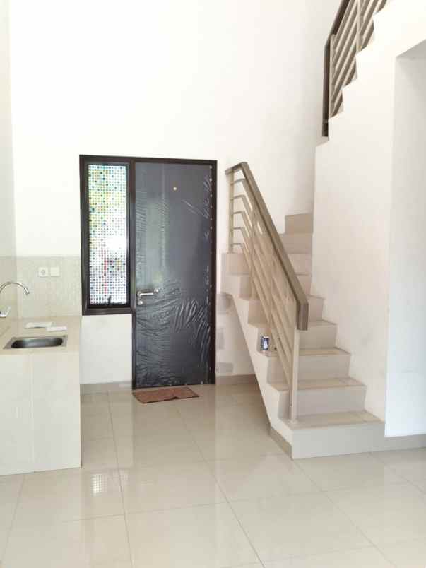 disewakan rumah cluster shinano jgc