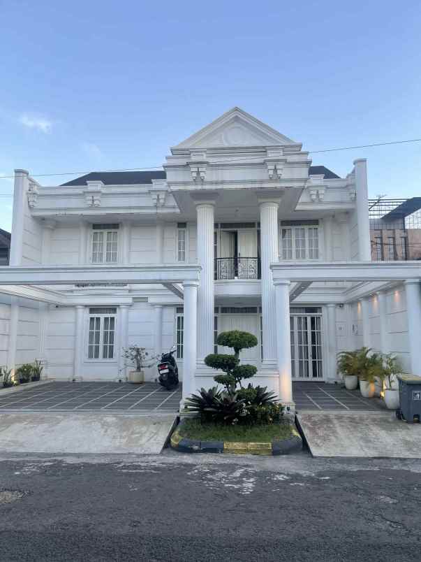 disewakan rumah jl sentosa 1