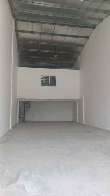 gudang premium dkp warehouse 2 raya bambe gresik