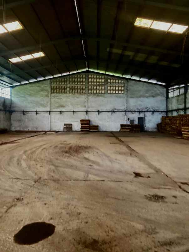 gudang sewa di mainroad batujajar bandung barat