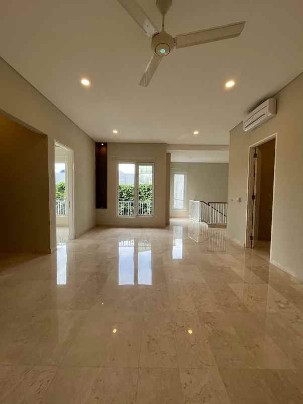 house for rent at kemang inside compound