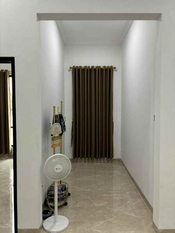 jual cepat rumah mewah 2 lantai di cibubur m