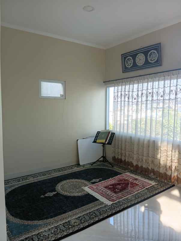 jual cepat rumah mewah full furnished di cipageran