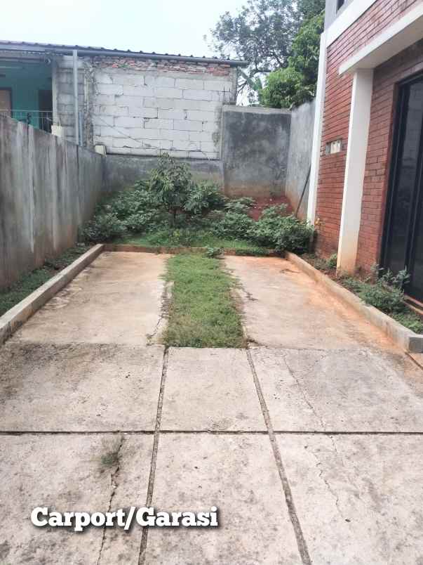 jual rumah baru 2 lantai