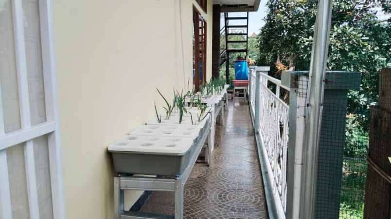 jual rumah luas view lembah di ciumbuleuit bandung