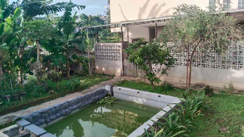 jual rumah luas view lembah di ciumbuleuit bandung