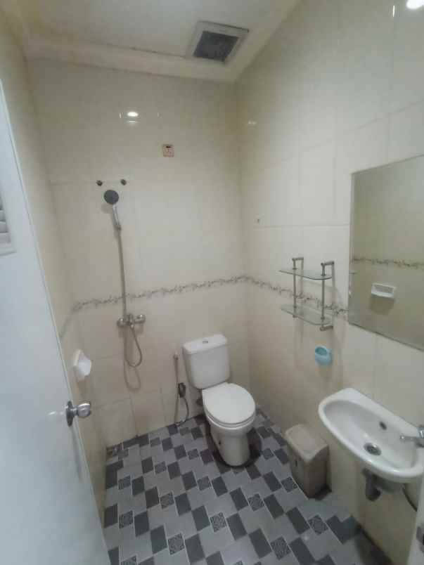 jual rumah siap huni semi furnished citra gran cibubur