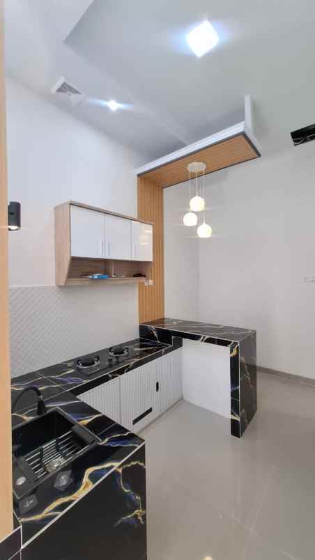 jual rumah villa gading harapan nan moderen c0917