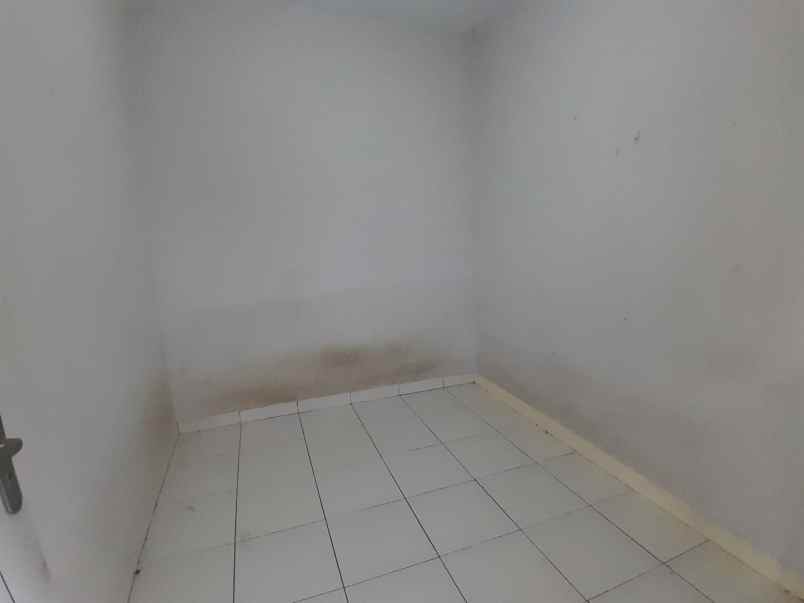 kost kostan dijual cepat dekat jl raya jogja solo