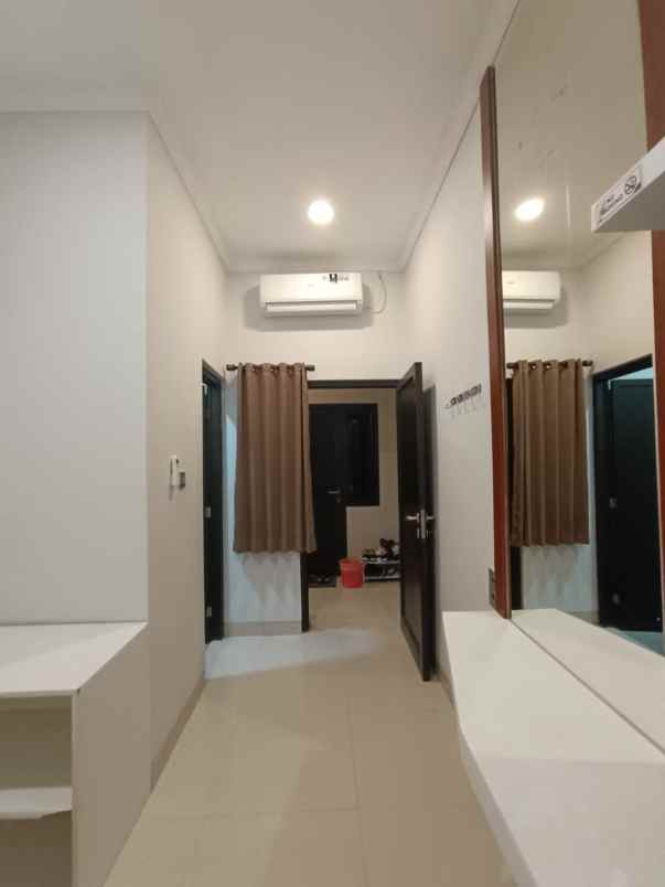 kost mewah full terus di cengkareng barat