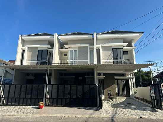 kutisari rumah minimalis 2 lt lokasi jalan utama