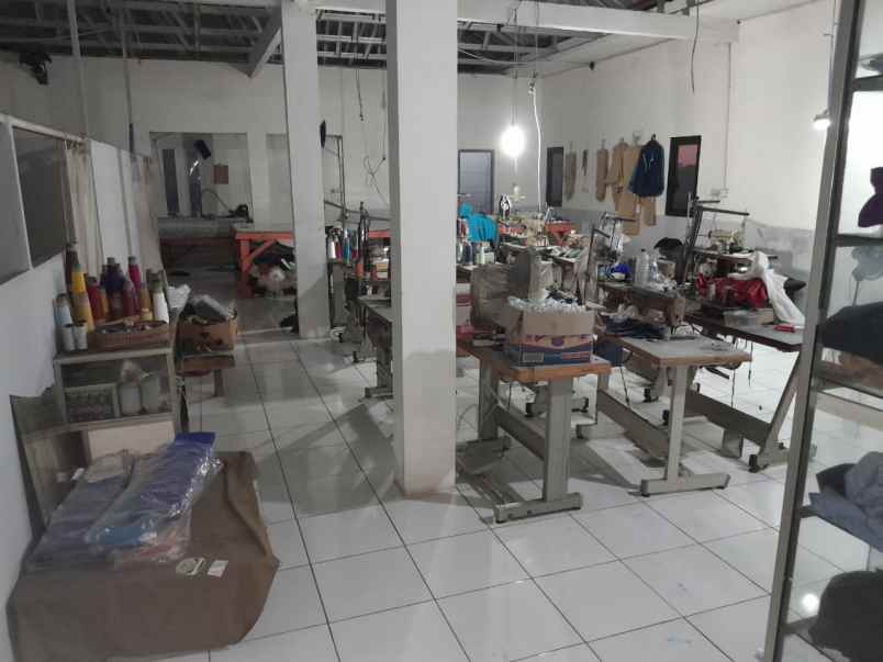 ruko 2 lantai siap pakai