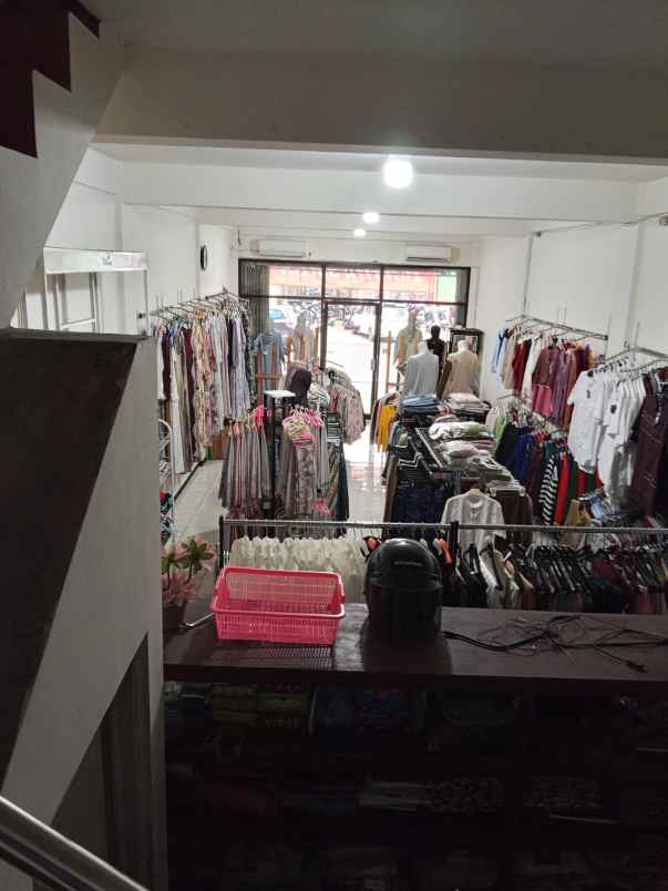 ruko strategis 2 lantai di jalan raya kesamben blitar