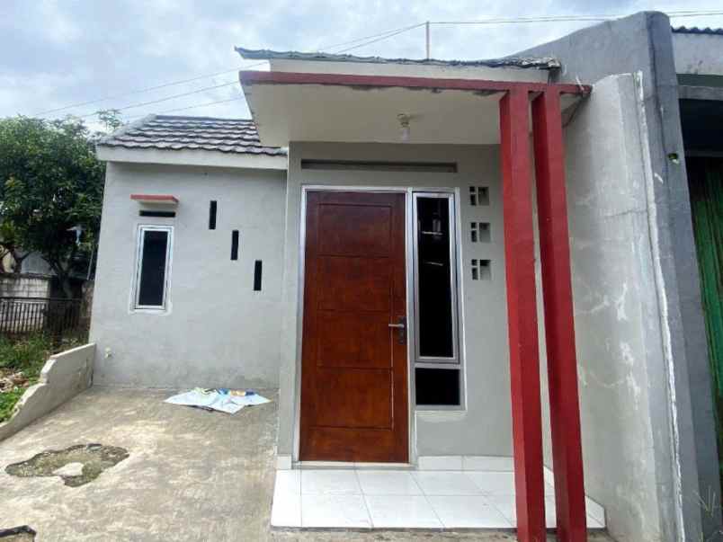 rumah 2 kamar masuk mobil dekat gdc dan stasiun masuk