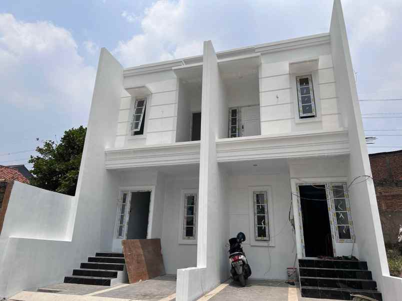 rumah 2 lantai dijual di ciracas
