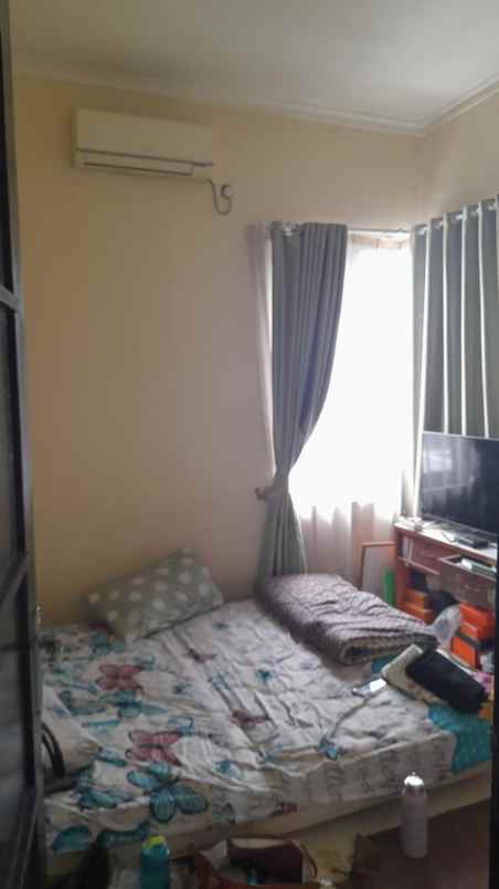 rumah 2 lantai green lovina residence cinere depok