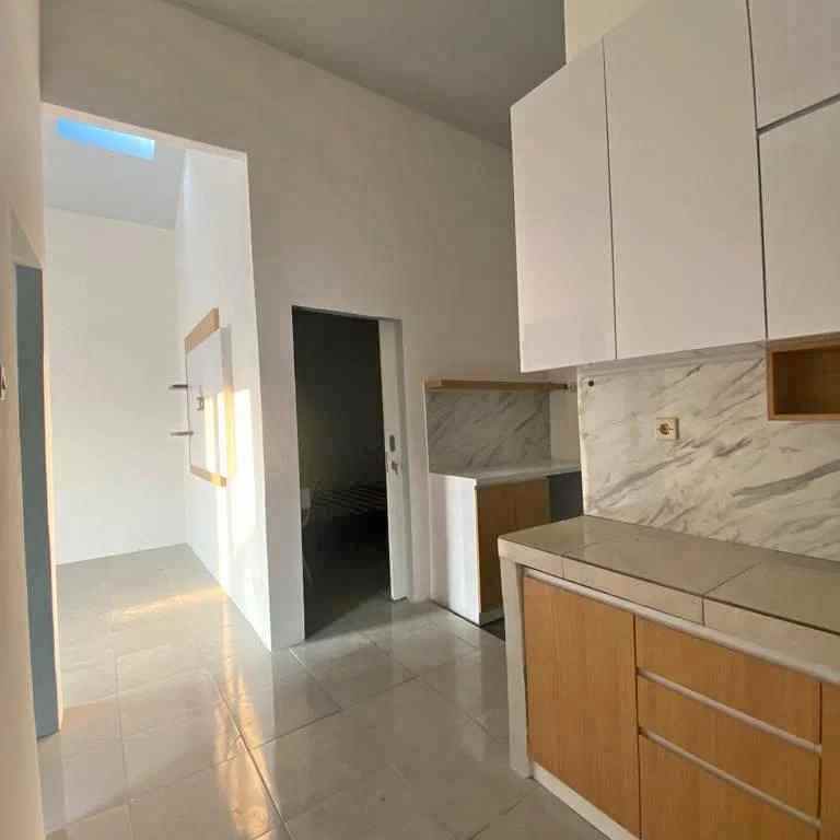 rumah 2 lantai harga mulai 300 jt an di kediri