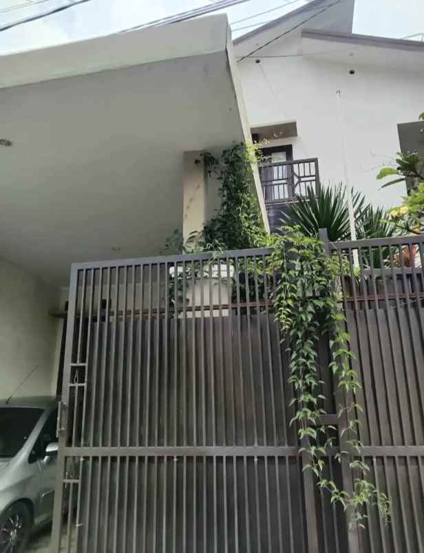 rumah bagus 2 lantai di gadobangkong bandung barat