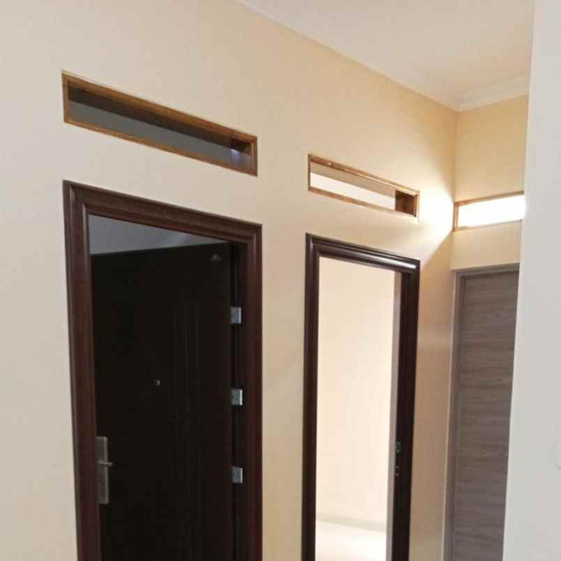 rumah baru 2 lantai siap huni dekat exit toll pasteur