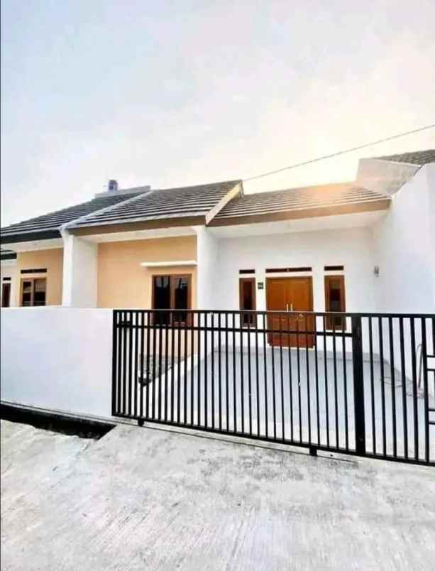 rumah baru arcamanik cisaranten kota bandung