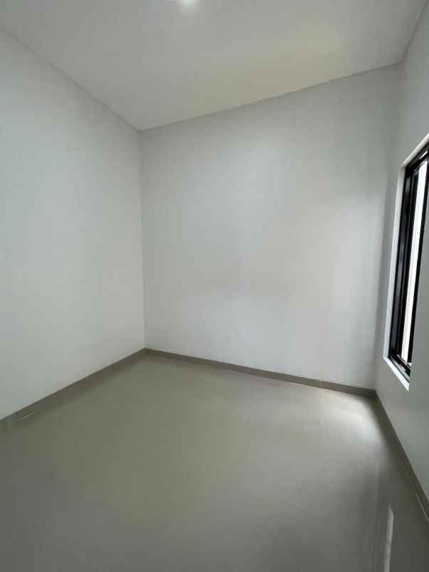 rumah baru estetik siap huni