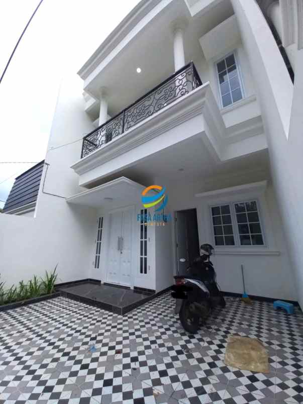 rumah baru murah mewah di pondok kelapa