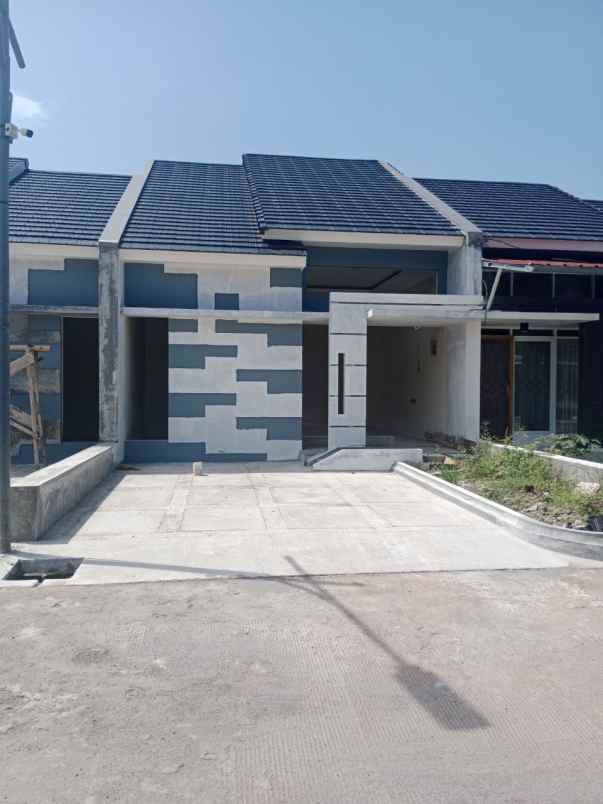 rumah cantik lux dekat podomoro cikoneng