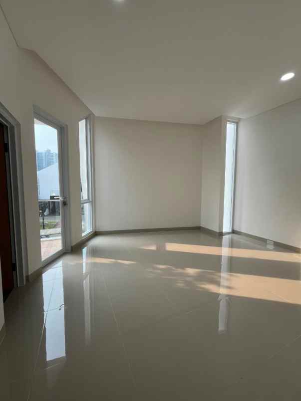 rumah cluster baru 2 lantai dekat mall xchange bintaro