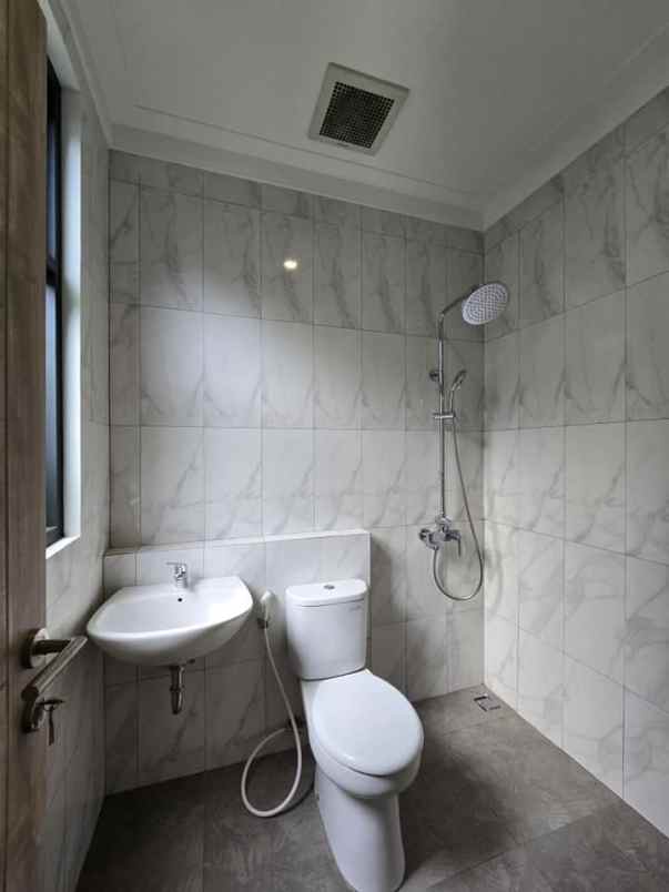 rumah dalam komplek cipinang elok jatinegara jaktim