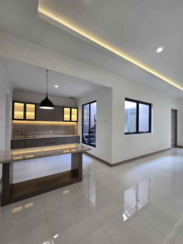 rumah dalam komplek cipinang elok jatinegara jaktim