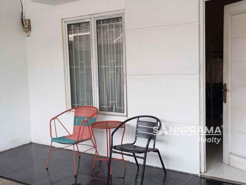 rumah dekat alun alun gdc nego 650jt