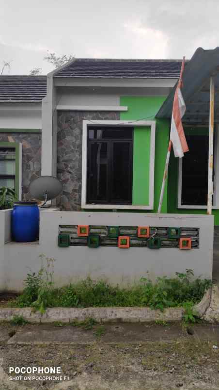 rumah di cihanjuang parongpong