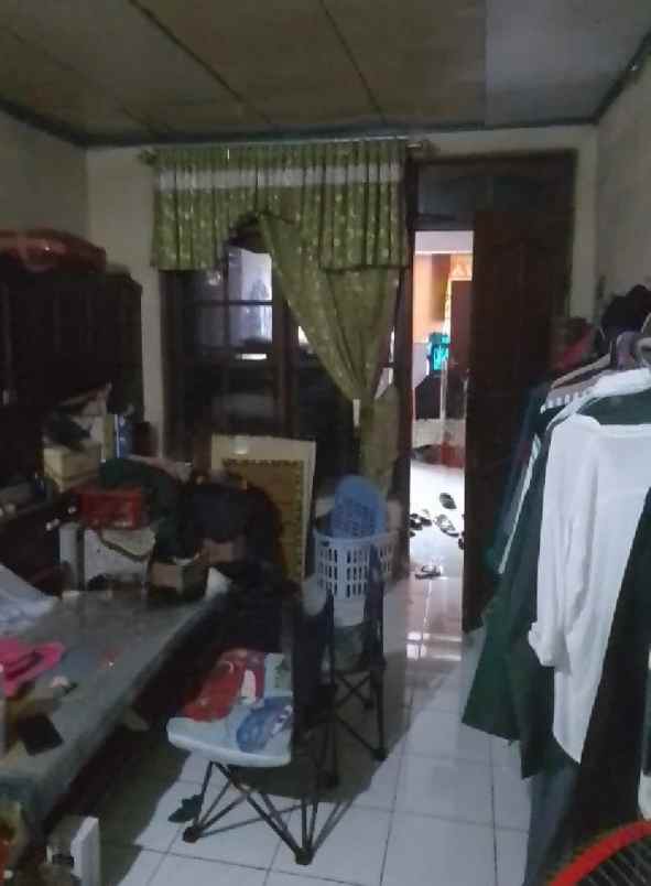 rumah di depok 2 tengah dekat jl raya proklamasi
