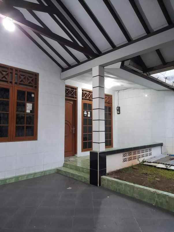 rumah dijual daerah depok timur