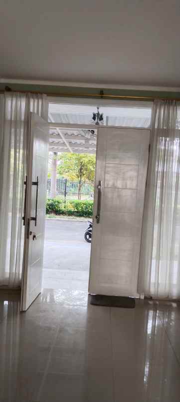 rumah dijual di sumarecon bekasi