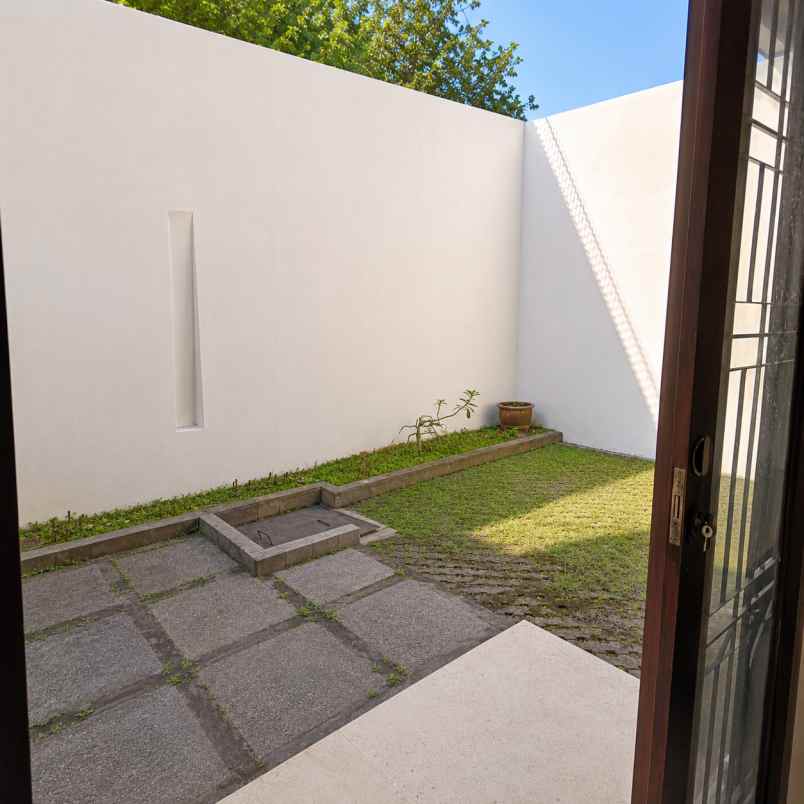 rumah disewakan di duren tiga