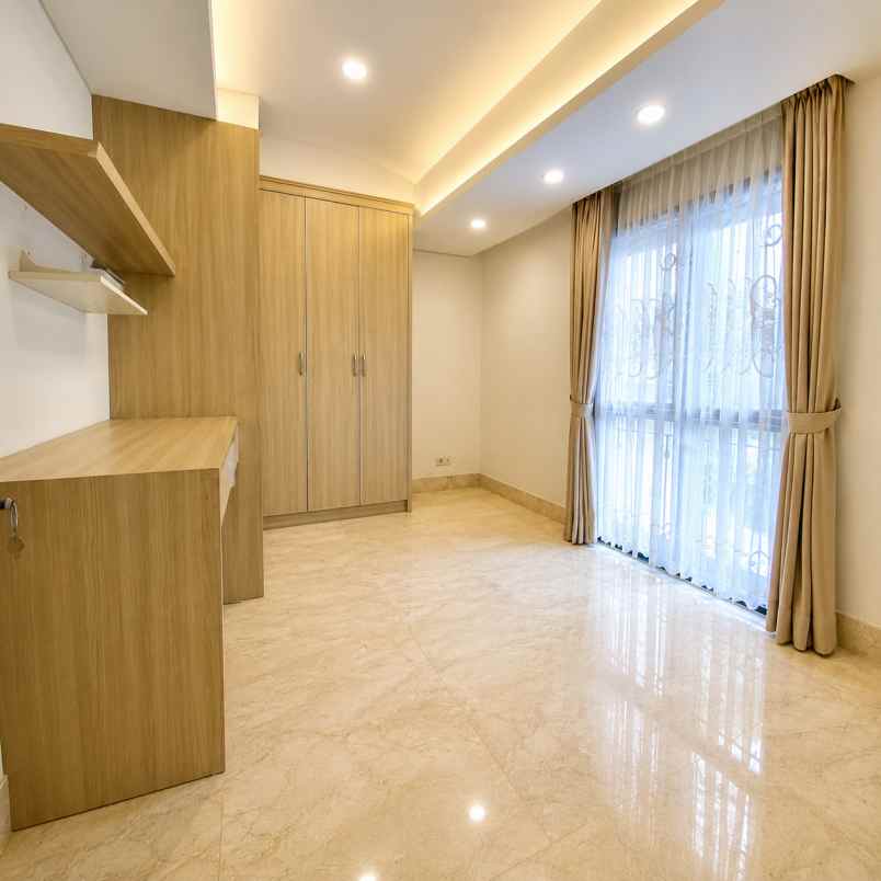 rumah disewakan di menteng