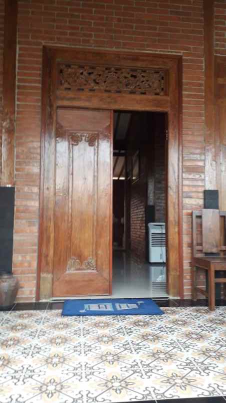 rumah etnik jawa modern