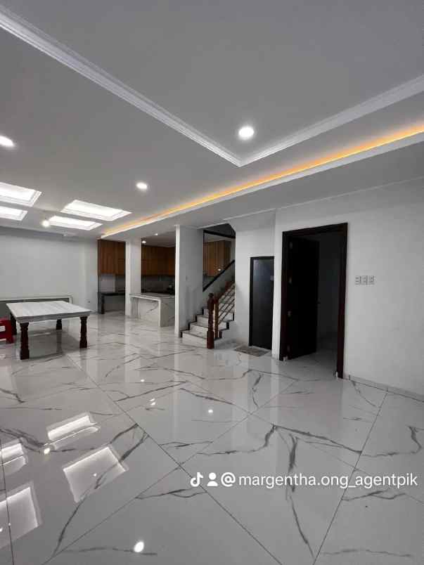 rumah garden house pik baru direnovasi