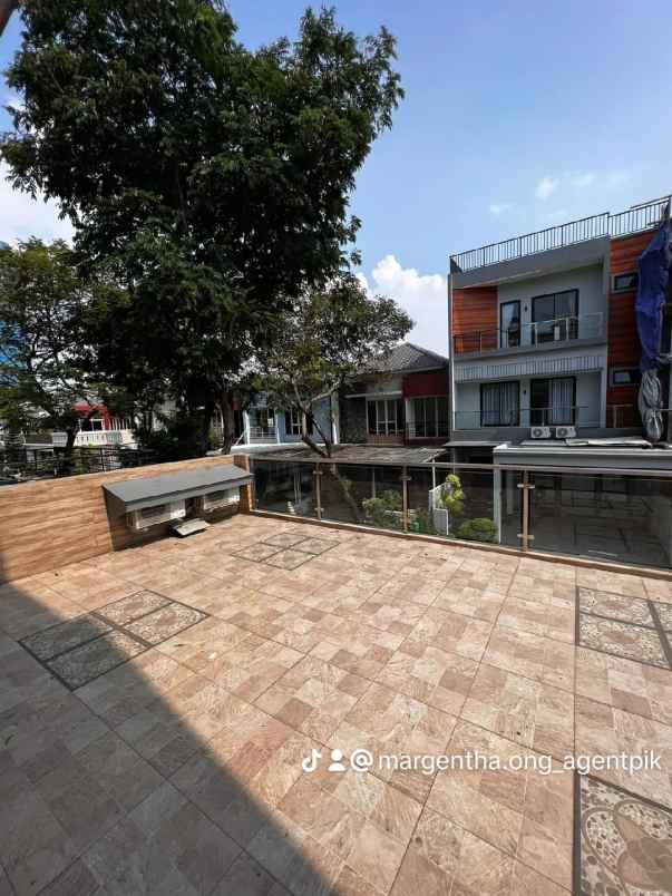 rumah garden house pik baru direnovasi