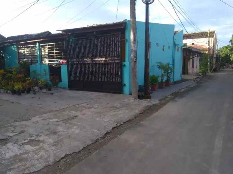 rumah hook dekat pasar rau tol serang timur