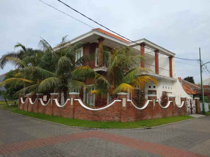 rumah hook di citaland utara dijual