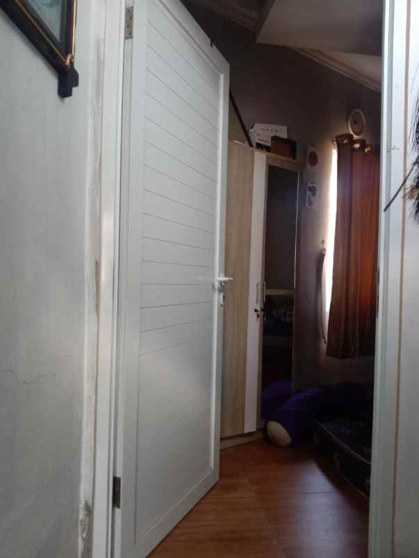 rumah hook kav pertanian dekat kampus jgu depok