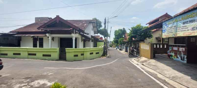 rumah hook siap huni banyumanik semarang